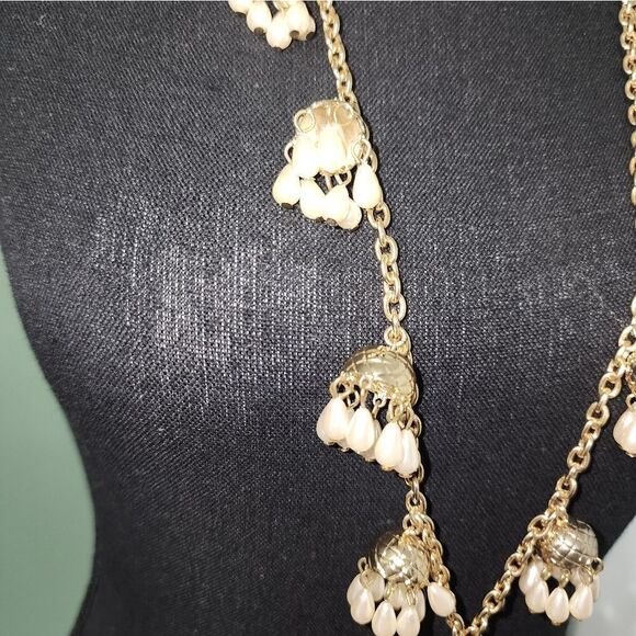 Fern Mallis Simulated Pearl Cluster Drop Necklace NWOT - Picture 9 of 9